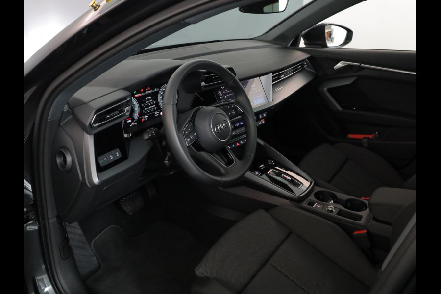 Audi A3 Sportback 40 TFSI e Advanced edition 204 pk S-tronic | Verlengde garantie | Navigatie | Parkeersensoren (Park assist) | Achteruitrijcamera | Stoelverwarming |