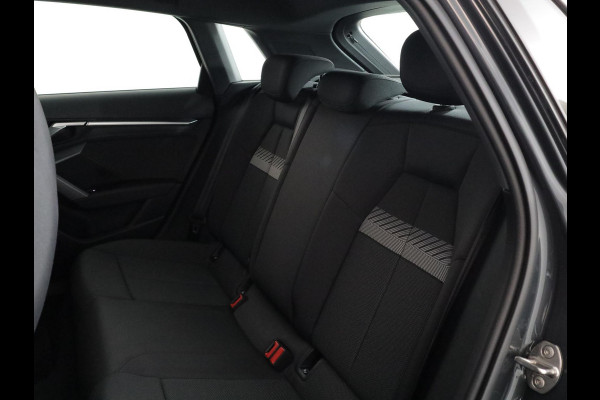 Audi A3 Sportback 40 TFSI e Advanced edition 204 pk S-tronic | Verlengde garantie | Navigatie | Parkeersensoren (Park assist) | Achteruitrijcamera | Stoelverwarming |