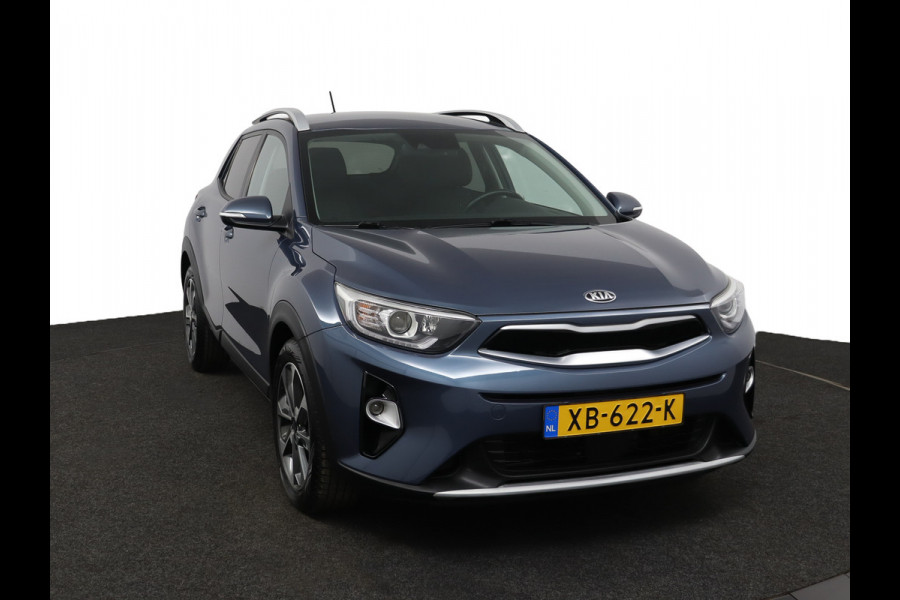 Kia Stonic 1.0 T-GDi DynamicLine - Cruise Control - Lichtmetalen Velgen - Navigatie - Apple/Android Carplay - Virena Zekerheidspakket €895,-