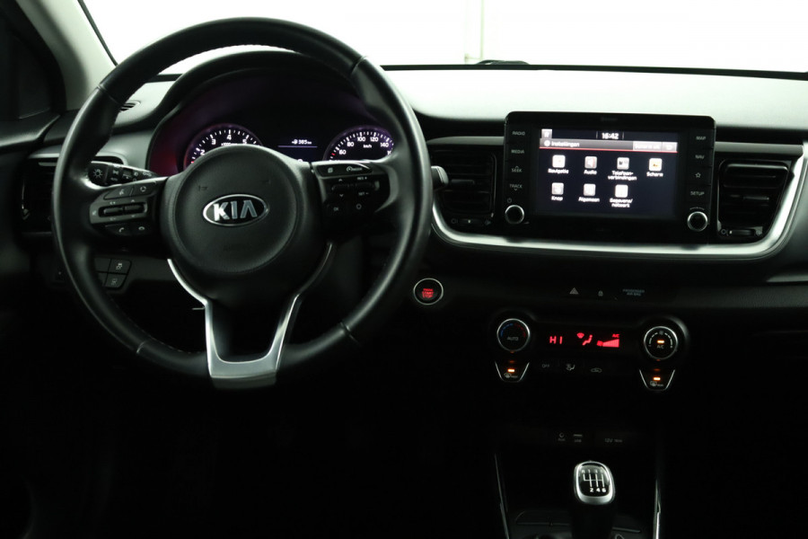 Kia Stonic 1.0 T-GDi DynamicLine - Cruise Control - Lichtmetalen Velgen - Navigatie - Apple/Android Carplay - Virena Zekerheidspakket €895,-
