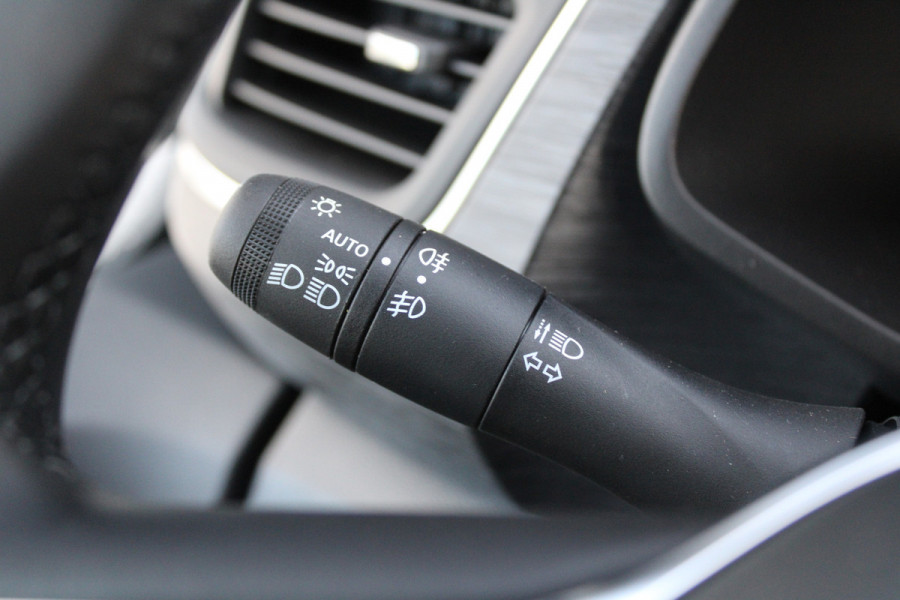 Renault Trafic 2.0 Blue dCi 170pk T29 L2H1 Extra DC - 2x Schuifdeur - Carplay - LED - Blind Spot - Navigatie - Camera - Trekhaak - Stoelverwarm