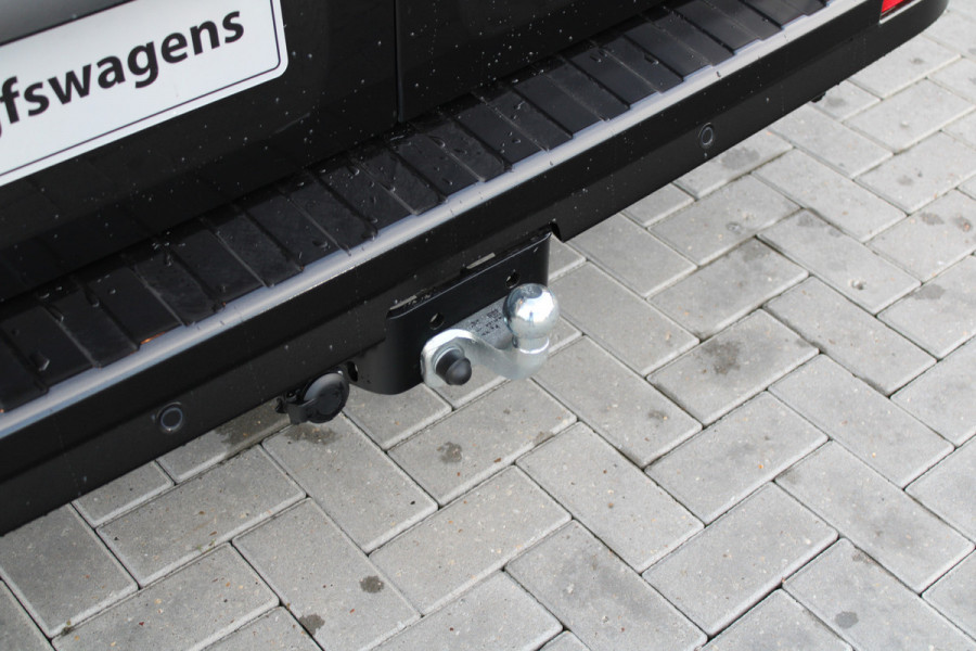 Renault Trafic 2.0 Blue dCi 170pk T29 L2H1 Extra DC - 2x Schuifdeur - Carplay - LED - Blind Spot - Navigatie - Camera - Trekhaak - Stoelverwarm