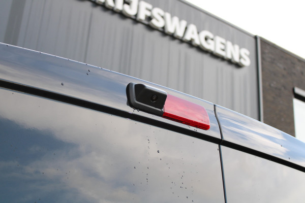 Renault Trafic 2.0 Blue dCi 170pk T29 L2H1 Extra DC - 2x Schuifdeur - Carplay - LED - Blind Spot - Navigatie - Camera - Trekhaak - Stoelverwarm