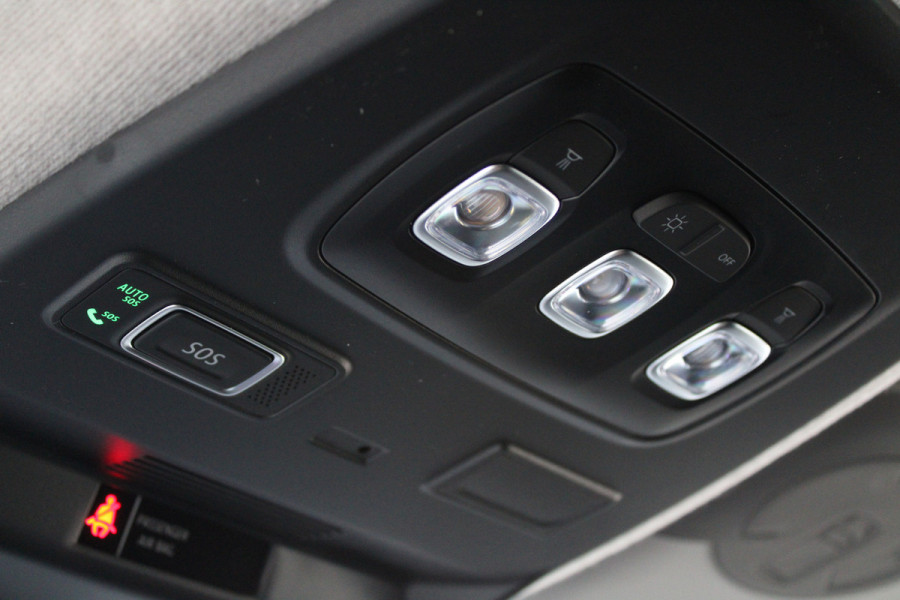 Renault Trafic 2.0 Blue dCi 170pk T29 L2H1 Extra DC - 2x Schuifdeur - Carplay - LED - Blind Spot - Navigatie - Camera - Trekhaak - Stoelverwarm