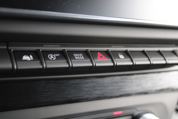 Renault Trafic 2.0 Blue dCi 170pk T29 L2H1 Extra DC - 2x Schuifdeur - Carplay - LED - Blind Spot - Navigatie - Camera - Trekhaak - Stoelverwarm