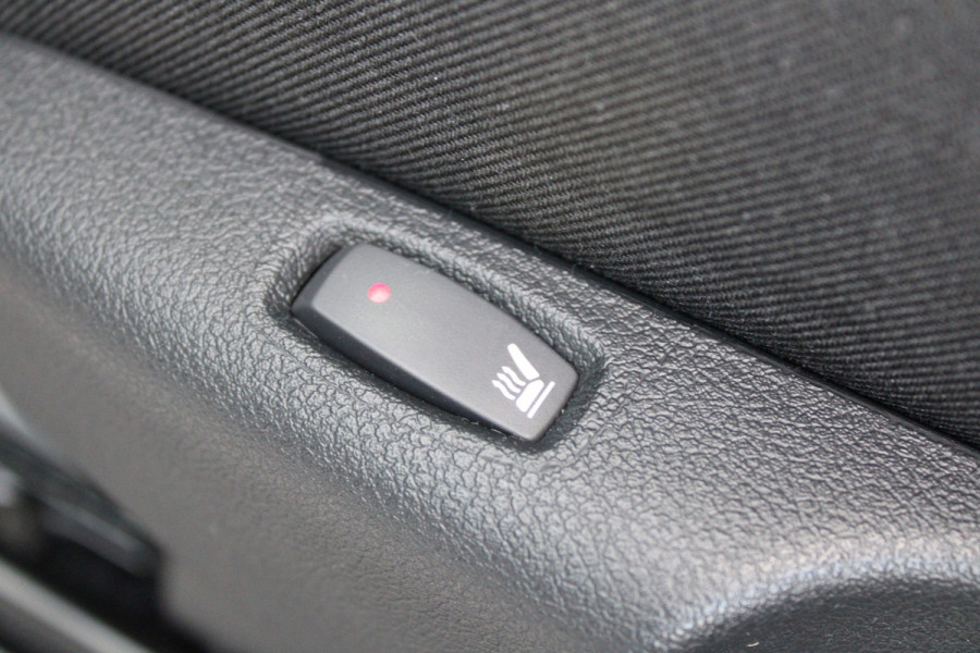 Renault Trafic 2.0 Blue dCi 170pk T29 L2H1 Extra DC - 2x Schuifdeur - Carplay - LED - Blind Spot - Navigatie - Camera - Trekhaak - Stoelverwarm