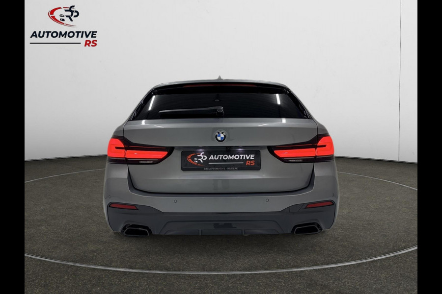 BMW 5 Serie Touring 520i Business Edition Plus M-pakket Hud Navi DAB Carplay Trekhaak Stoelverw. Memory Virtual Matrix ACC
