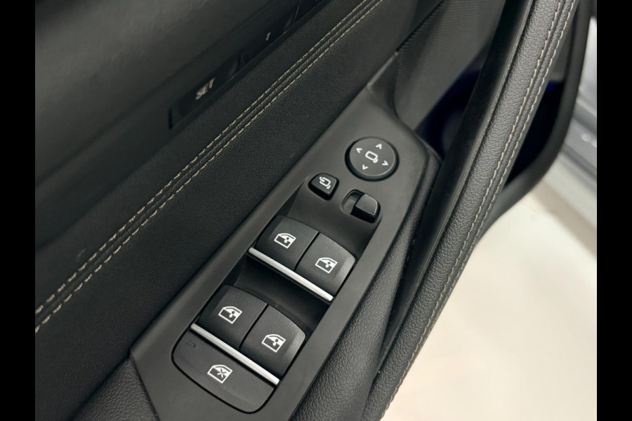 BMW 5 Serie Touring 520i Business Edition Plus M-pakket Hud Navi DAB Carplay Trekhaak Stoelverw. Memory Virtual Matrix ACC