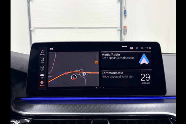 BMW 5 Serie Touring 520i Business Edition Plus M-pakket Hud Navi DAB Carplay Trekhaak Stoelverw. Memory Virtual Matrix ACC