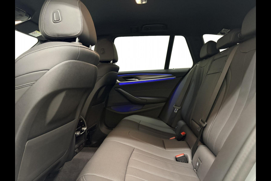BMW 5 Serie Touring 520i Business Edition Plus M-pakket Hud Navi DAB Carplay Trekhaak Stoelverw. Memory Virtual Matrix ACC