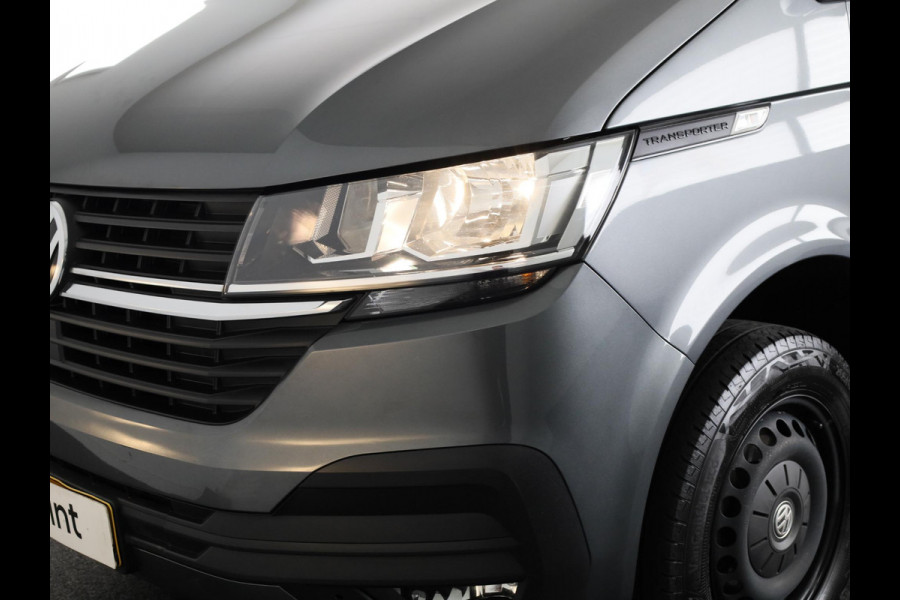 Volkswagen Transporter 2.0 TDI L2H1 28 Comfortline 110PK | Navigatie | Multifunctioneel stuurwiel | Trekhaak | Inrichting |