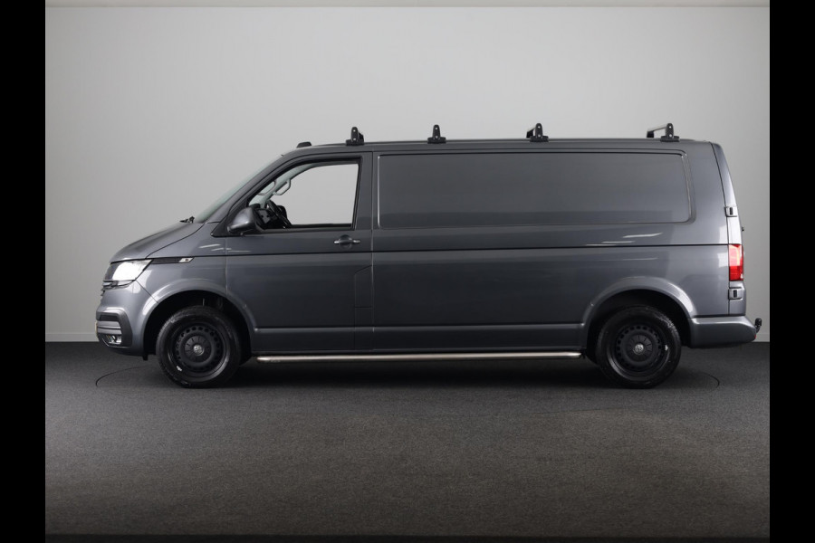Volkswagen Transporter 2.0 TDI L2H1 28 Comfortline 110PK | Navigatie | Multifunctioneel stuurwiel | Trekhaak | Inrichting |