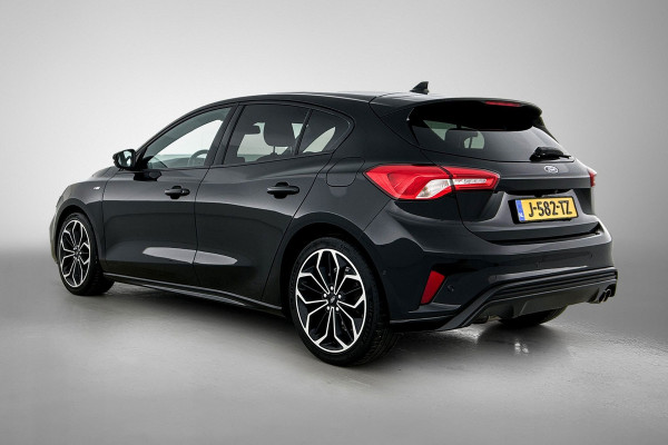 Ford Focus 1.0 EcoBoost ST Line Business (STUUR-/STOELVERWARMING, CAMERA, CARPLAY, PDC, CLIMA, NAVI, GOED ONDERHOUDEN)