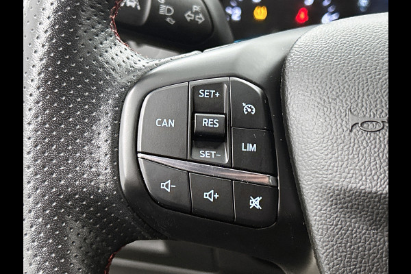 Ford Focus 1.0 EcoBoost ST Line Business (STUUR-/STOELVERWARMING, CAMERA, CARPLAY, PDC, CLIMA, NAVI, GOED ONDERHOUDEN)