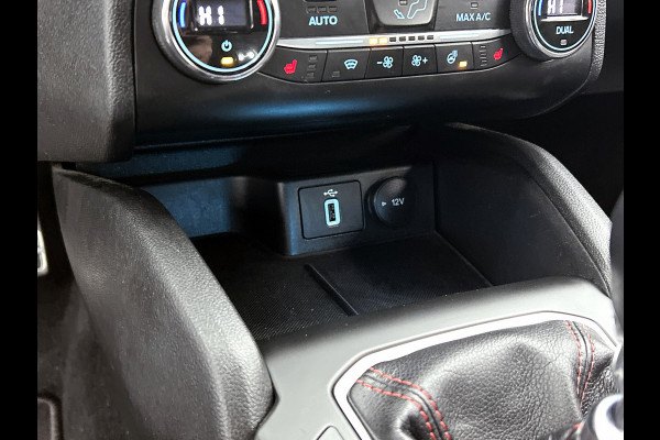 Ford Focus 1.0 EcoBoost ST Line Business (STUUR-/STOELVERWARMING, CAMERA, CARPLAY, PDC, CLIMA, NAVI, GOED ONDERHOUDEN)