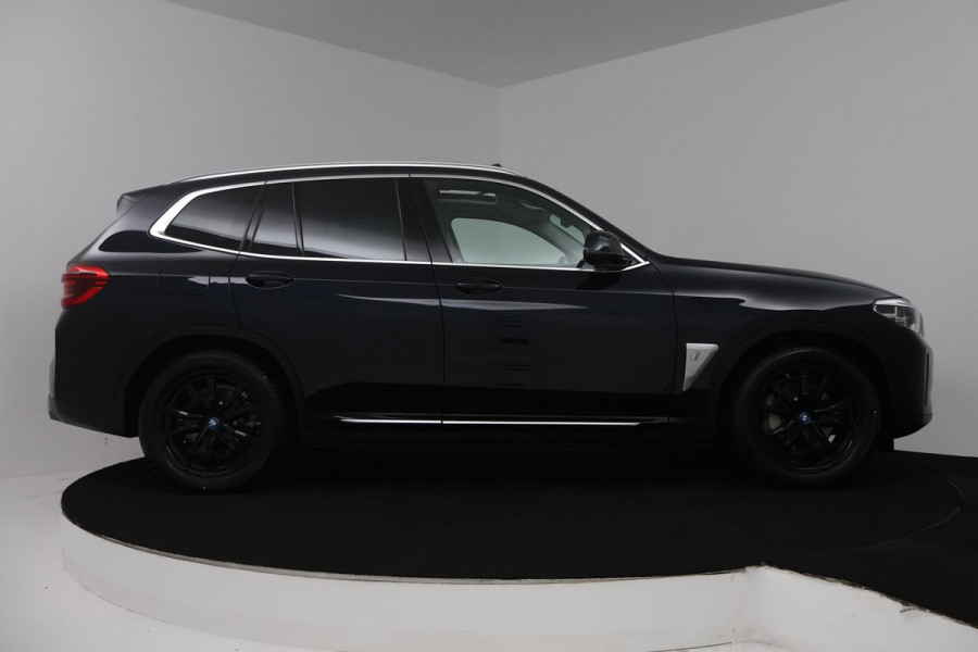 BMW iX3 High Executive 80 kWh (PANORAMADAK, STOELVERWARMING, CAMERA, CRUISE ADAPTIEF, ELEKTR STOELEN, DEALER ONDERHOUDEN)