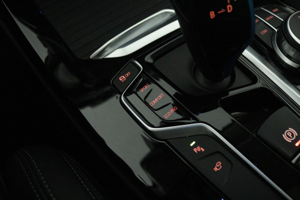 BMW iX3 High Executive 80 kWh (PANORAMADAK, STOELVERWARMING, CAMERA, CRUISE ADAPTIEF, ELEKTR STOELEN, DEALER ONDERHOUDEN)