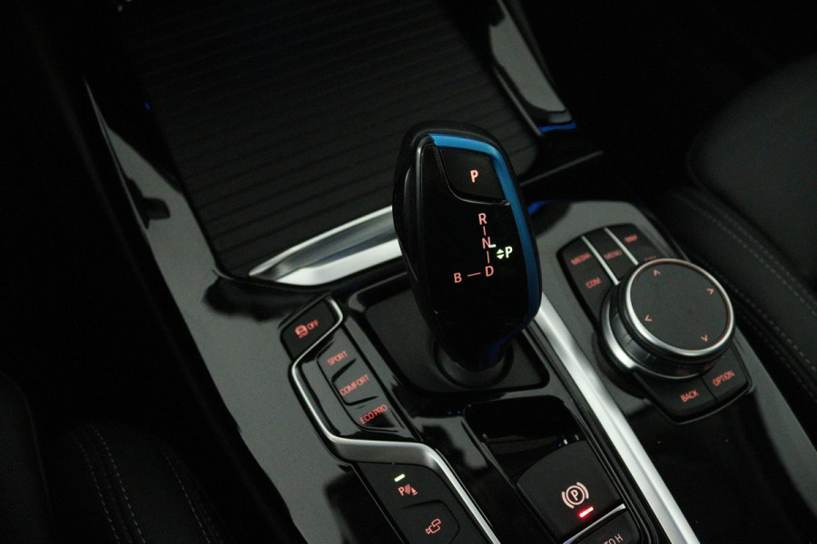 BMW iX3 High Executive 80 kWh (PANORAMADAK, STOELVERWARMING, CAMERA, CRUISE ADAPTIEF, ELEKTR STOELEN, DEALER ONDERHOUDEN)