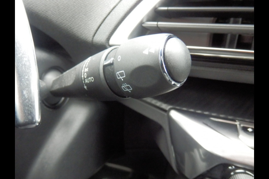 Peugeot 3008 HYbrid | GT-Line | Automaat | Sportpakket | 18" |