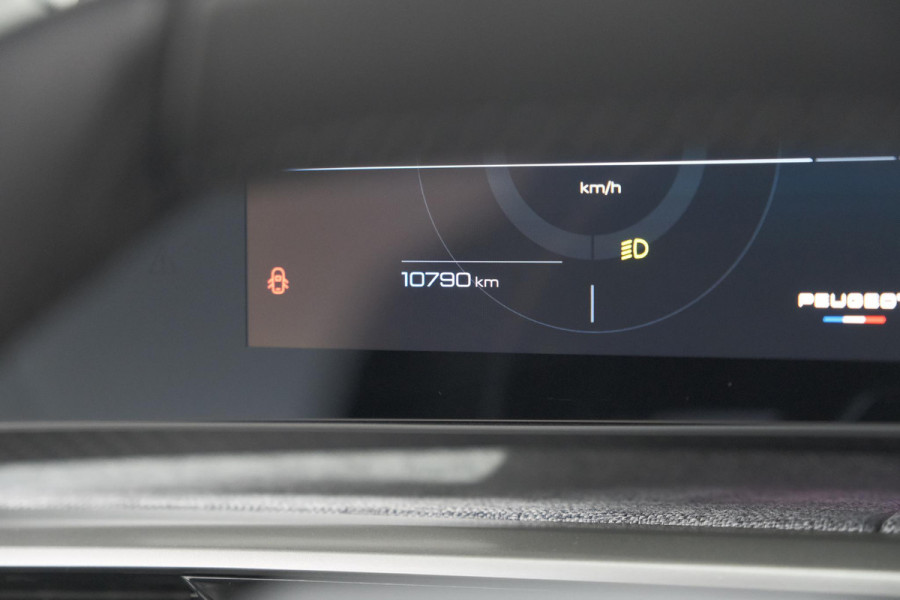 Peugeot 5008 1.2 Hybrid 136 Allure | 7 Zitplaatsen | Camera | Stoelverwarming | Navigatie