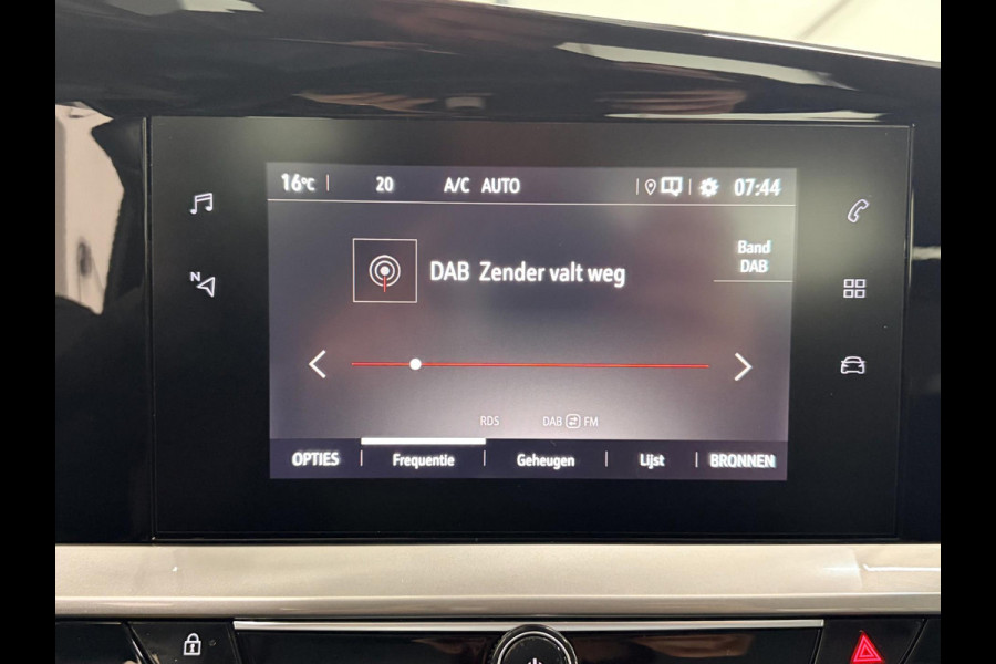 Opel Mokka 1.2 T Leder Navi Camera PDC Climate Stoelverwarm. Carplay Cruise BTW auto