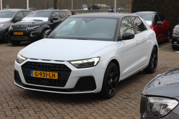 Audi A1 Sportback 25 TFSI epic / Navigatie / Parkeerhulp V+A / 18'' / Stoelverwarming / ACC / Getint glas