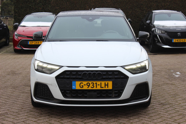 Audi A1 Sportback 25 TFSI epic / Navigatie / Parkeerhulp V+A / 18'' / Stoelverwarming / ACC / Getint glas
