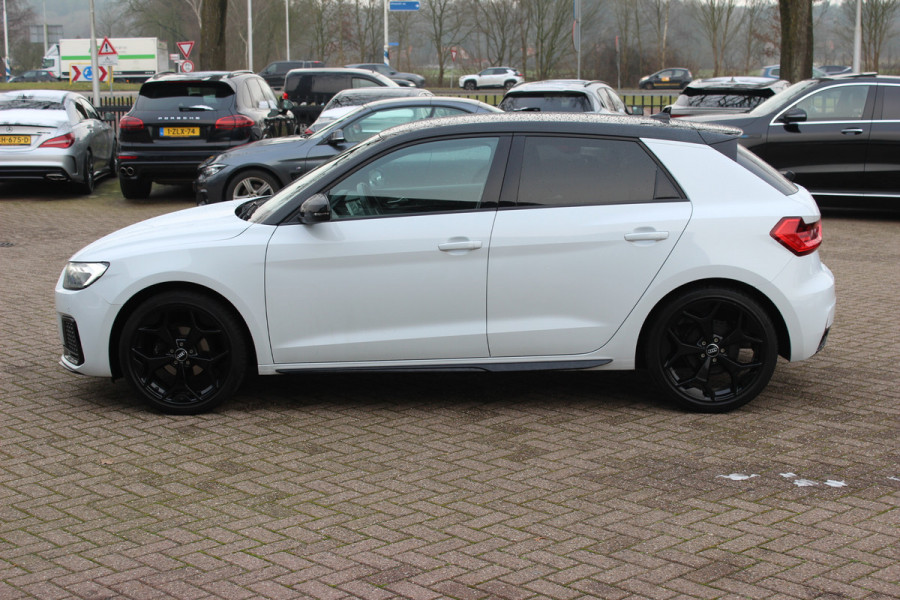 Audi A1 Sportback 25 TFSI epic / Navigatie / Parkeerhulp V+A / 18'' / Stoelverwarming / ACC / Getint glas