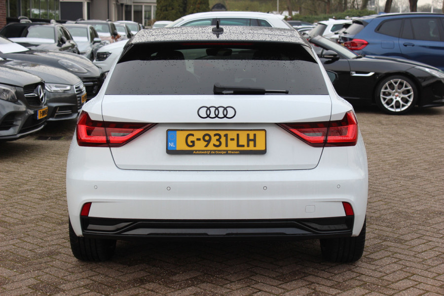 Audi A1 Sportback 25 TFSI epic / Navigatie / Parkeerhulp V+A / 18'' / Stoelverwarming / ACC / Getint glas