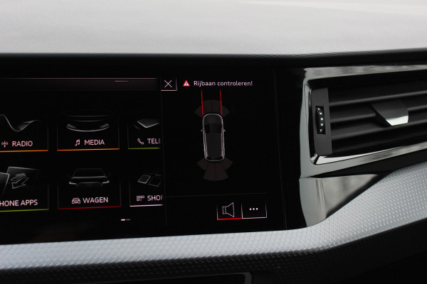 Audi A1 Sportback 25 TFSI epic / Navigatie / Parkeerhulp V+A / 18'' / Stoelverwarming / ACC / Getint glas