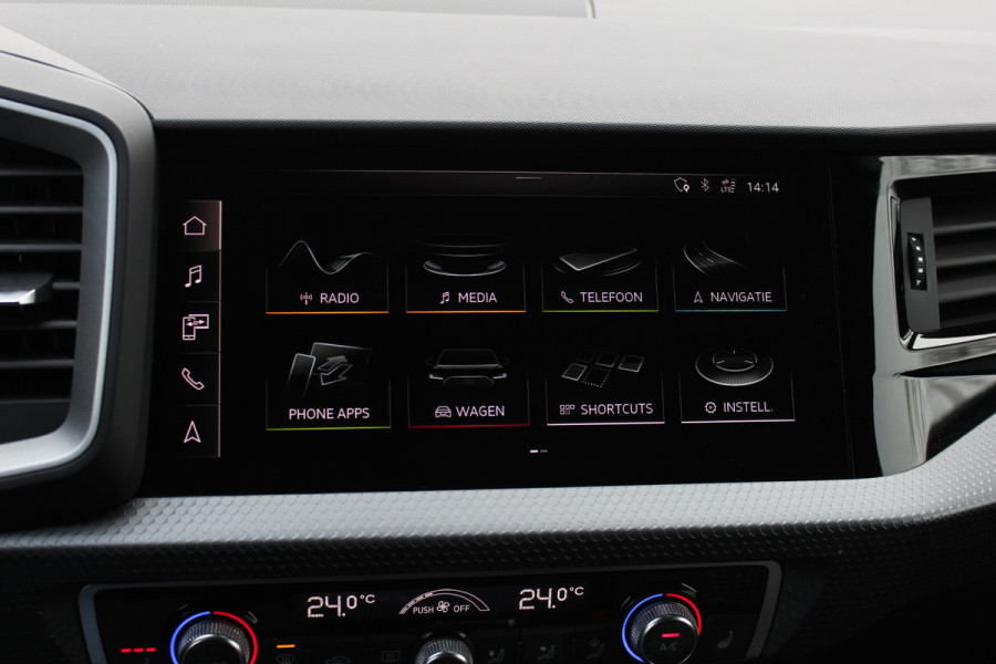 Audi A1 Sportback 25 TFSI epic / Navigatie / Parkeerhulp V+A / 18'' / Stoelverwarming / ACC / Getint glas