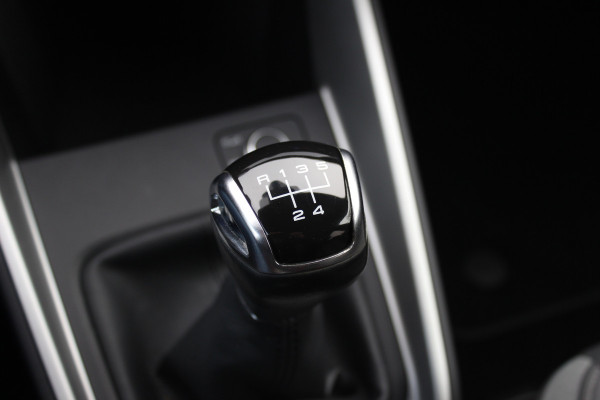 Audi A1 Sportback 25 TFSI epic / Navigatie / Parkeerhulp V+A / 18'' / Stoelverwarming / ACC / Getint glas