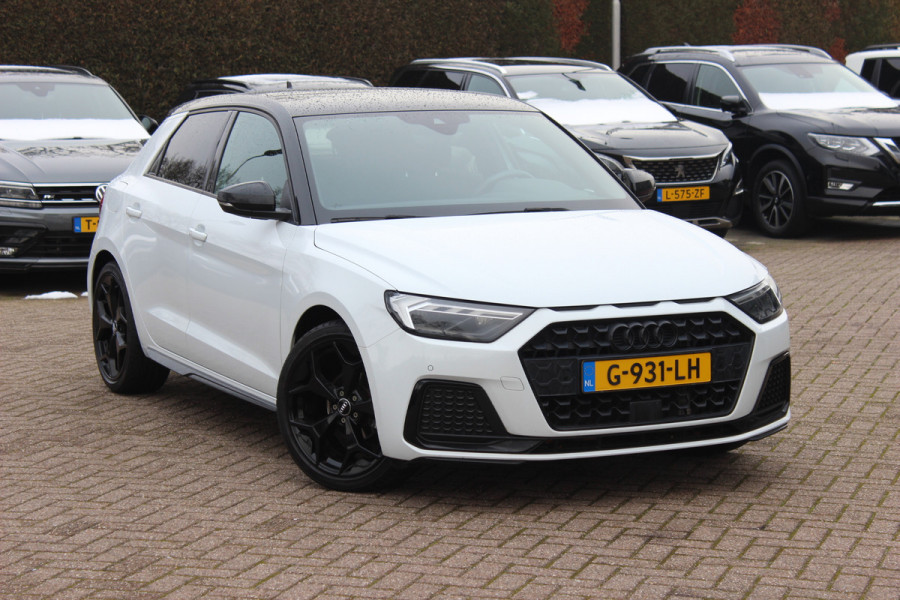 Audi A1 Sportback 25 TFSI epic / Navigatie / Parkeerhulp V+A / 18'' / Stoelverwarming / ACC / Getint glas