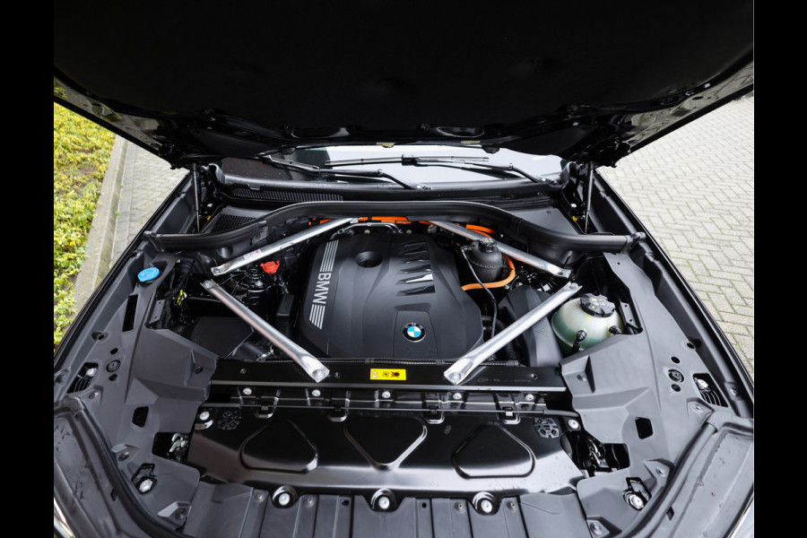 BMW X5 50e xDrive | Sky - Trekhaak - HUD - Massage - Bowers&Wilkins