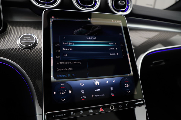 Mercedes-Benz CLE Coupé 300e AMG | 313PK | Pano | Head-up | Keyless-go | Burmester | Sfeerverlichting | Digital-light | Distronic | 2024.