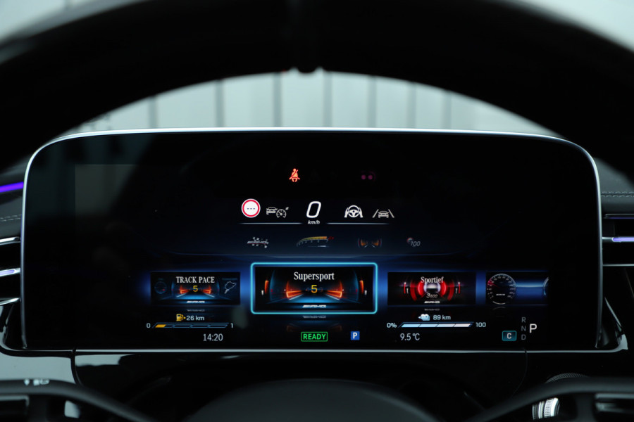 Mercedes-Benz E-Klasse AMG 53 4MATIC+ | 612PK | Achterasbesturing | Hyperscreen | Carbon | Head-up | Adapt. onderstel | Burmester 4D | Keyless-go | Dig