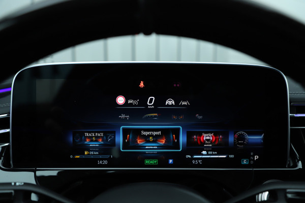 Mercedes-Benz E-Klasse AMG 53 4MATIC+ | 612PK | Achterasbesturing | Hyperscreen | Carbon | Head-up | Adapt. onderstel | Burmester 4D | Keyless-go | Dig