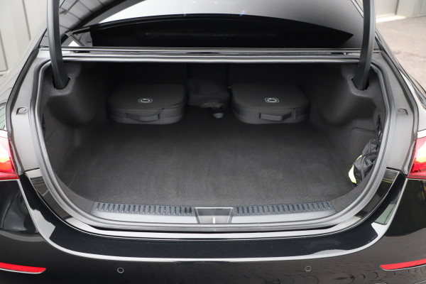 Mercedes-Benz E-Klasse AMG 53 4MATIC+ | 612PK | Achterasbesturing | Hyperscreen | Carbon | Head-up | Adapt. onderstel | Burmester 4D | Keyless-go | Dig