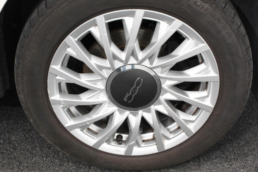 Fiat 500C 1.2 Automaat Lounge | Cruise Control | Navigatie | Airco | Parkeersensoren Achter | Lichtmetalen Velgen |