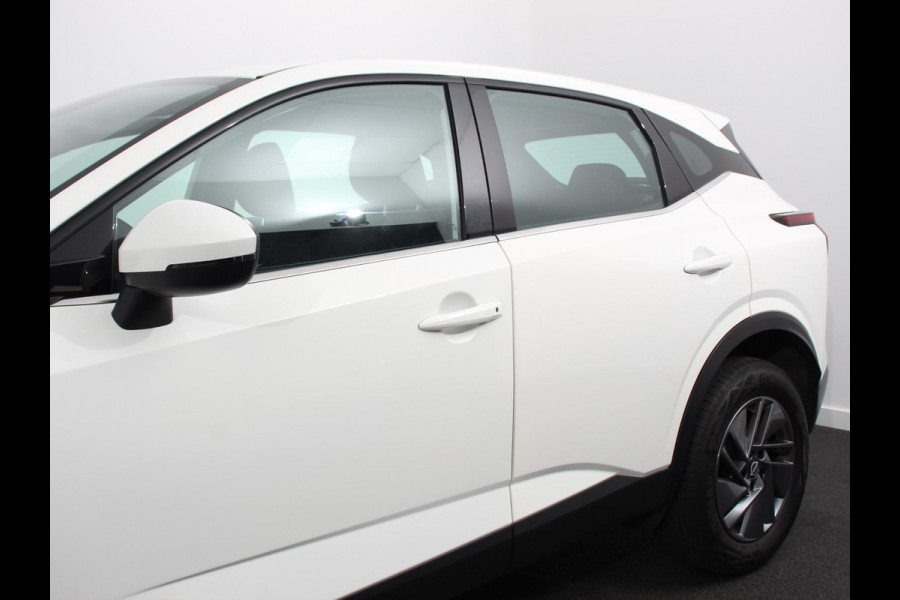 Nissan QASHQAI 1.3 MHEV Xtronic Acenta Navigatie Apple Carplay/Andoid Auto Parkeersensor achter Camera Adaptive Cruise Control Blind Spot Assist Stuur- en stoelverwarming Ledverlichting Climatronic