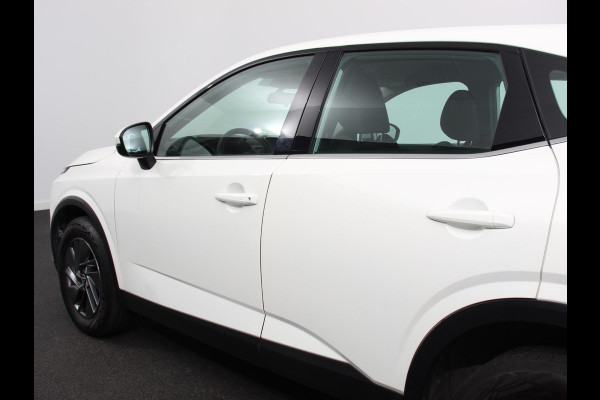 Nissan QASHQAI 1.3 MHEV Xtronic Acenta Navigatie Apple Carplay/Andoid Auto Parkeersensor achter Camera Adaptive Cruise Control Blind Spot Assist Stuur- en stoelverwarming Ledverlichting Climatronic