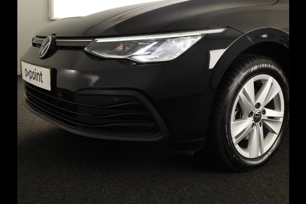 Volkswagen Golf 1.0 TSI Life 110 pk | Navigatie | Parkeersensoren | Adaptieve cruise control | LED koplampen | Apple Carplay/Android Auto |