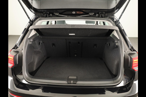 Volkswagen Golf 1.0 TSI Life 110 pk | Navigatie | Parkeersensoren | Adaptieve cruise control | LED koplampen | Apple Carplay/Android Auto |