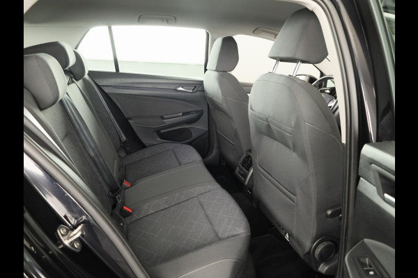 Volkswagen Golf 1.0 TSI Life 110 pk | Navigatie | Parkeersensoren | Adaptieve cruise control | LED koplampen | Apple Carplay/Android Auto |