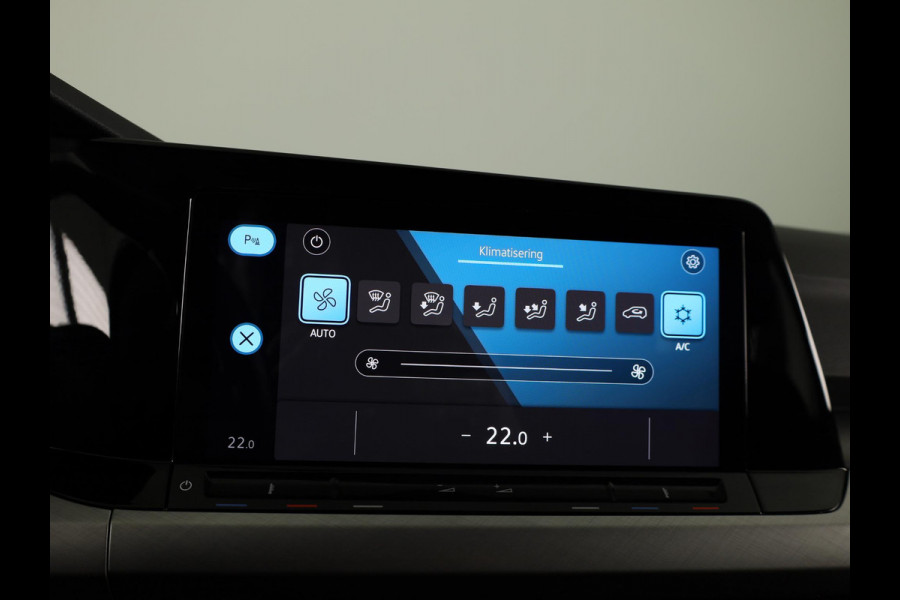 Volkswagen Golf 1.0 TSI Life 110 pk | Navigatie | Parkeersensoren | Adaptieve cruise control | LED koplampen | Apple Carplay/Android Auto |