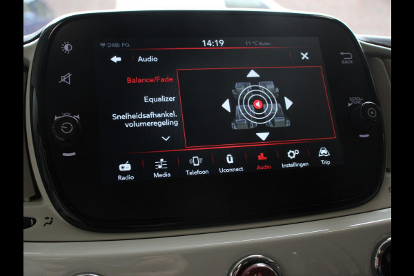 Fiat 500 1.0 Hybrid Dolcevita | Panorama dak | Climate Control | Cruise Control | Navigatie | Apple Carplay/Android Auto | Dab | Digitale Cockpit | Parkeer Sensoren | Lichtmetalen Velgen 16"  | Led