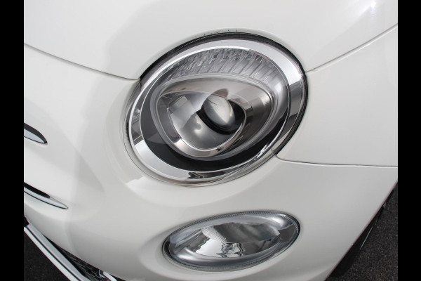Fiat 500 1.0 Hybrid Dolcevita | Panorama dak | Climate Control | Cruise Control | Navigatie | Apple Carplay/Android Auto | Dab | Digitale Cockpit | Parkeer Sensoren | Lichtmetalen Velgen 16"  | Led