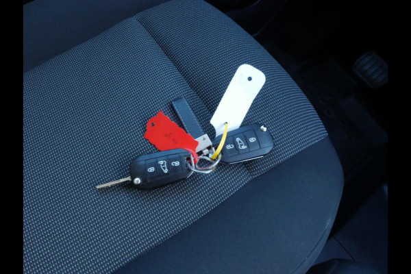 Peugeot Partner 1.5 BlueHDi 130PK, L2, Automaat, Airco