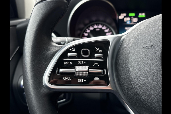 Mercedes-Benz C-Klasse Estate 300 e Avantgarde 320pk PHEV | Trekhaak | Adaptive cruise control | Stoelverwarming | Dodehoeksensoren | Elektrische stoelen met geheugenfunctie | Head up Display |