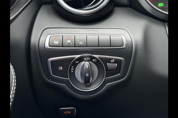 Mercedes-Benz C-Klasse Estate 300 e Avantgarde 320pk PHEV | Trekhaak | Adaptive cruise control | Stoelverwarming | Dodehoeksensoren | Elektrische stoelen met geheugenfunctie | Head up Display |